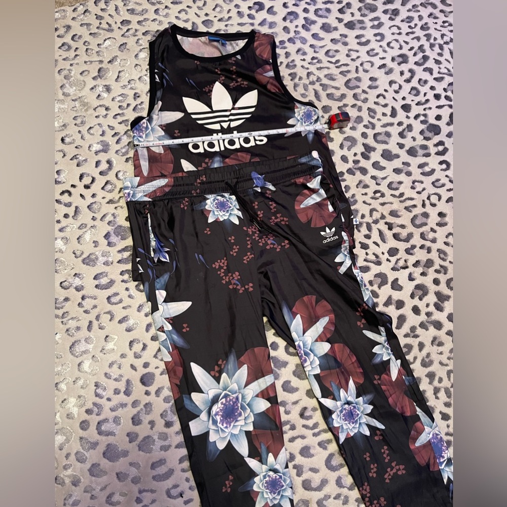 Adidas Lotus Blossom Tank and Pants set Size XL